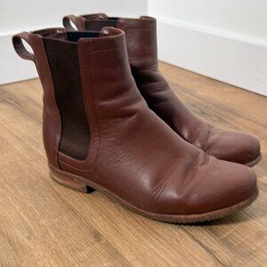 Poppy Barley Leather Chelsea Boot Chocolate Brown Minimalist Classic 6.5